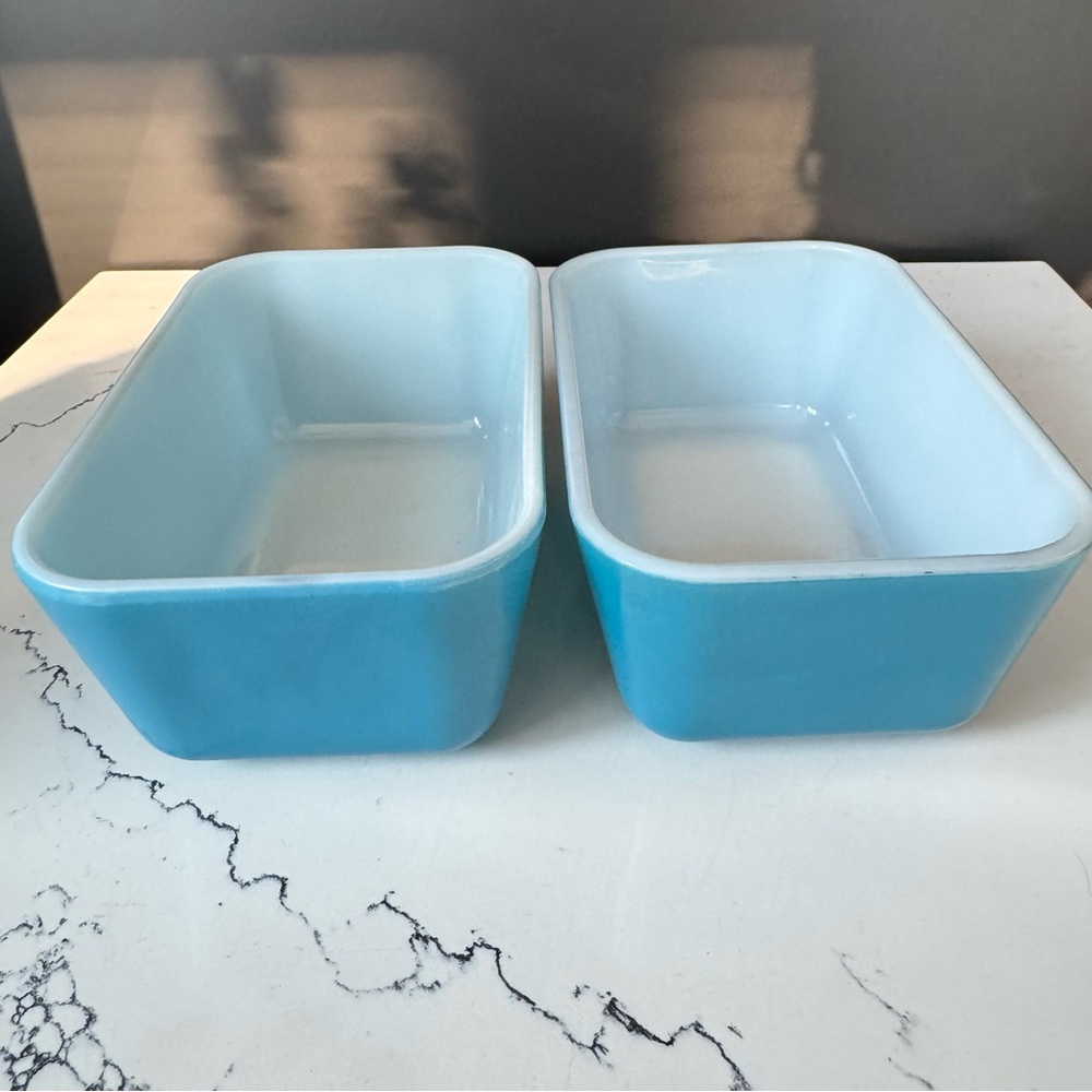 Vintage Pyrex Blue & White 502 + 502-B Refrigerator Dishes Fridgies - Picture 4 of 10